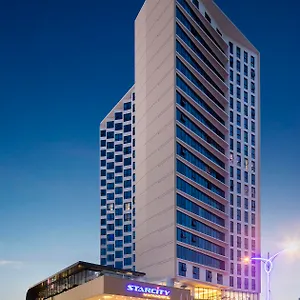 Starcity & Condotel Beachfront Нячанг
